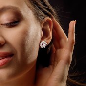 The Luna Shell Stud Earrings - thumb 4