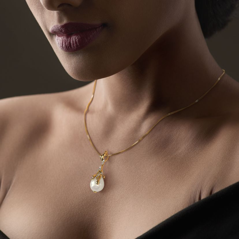 The Rococo Pendant - image 3